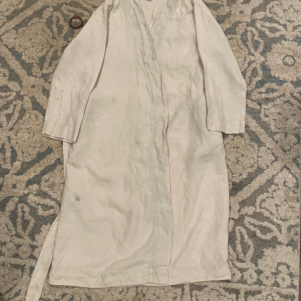 Parachute Cream Linen Robe - Picture 5 of 8